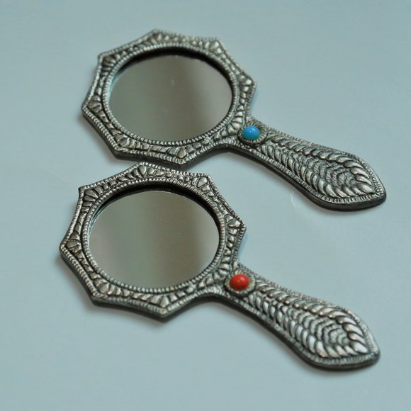 NWT Metal carved Hand Mirrors & Silver carved box - Picture 3 of 9